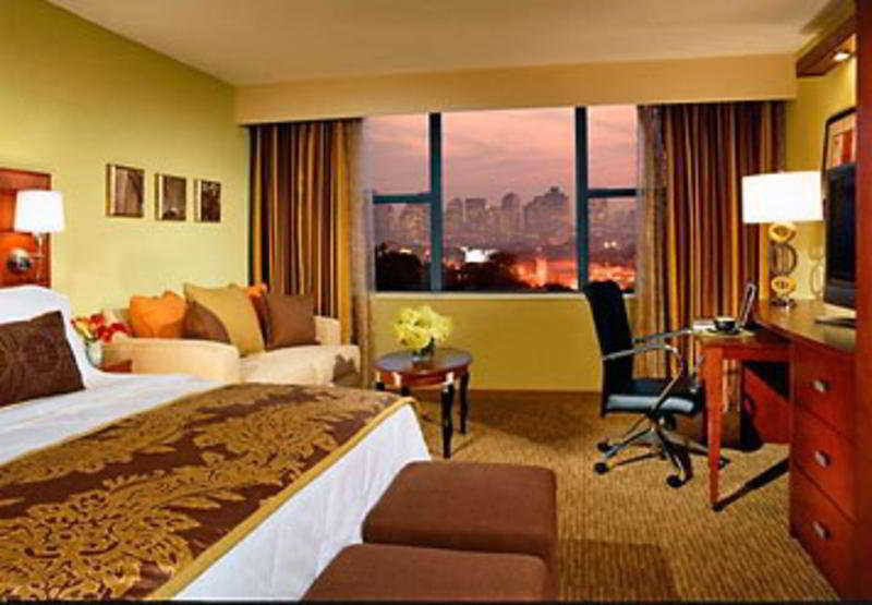 Courtyard By Marriott Boston Logan Airport Hotel Bagian luar foto