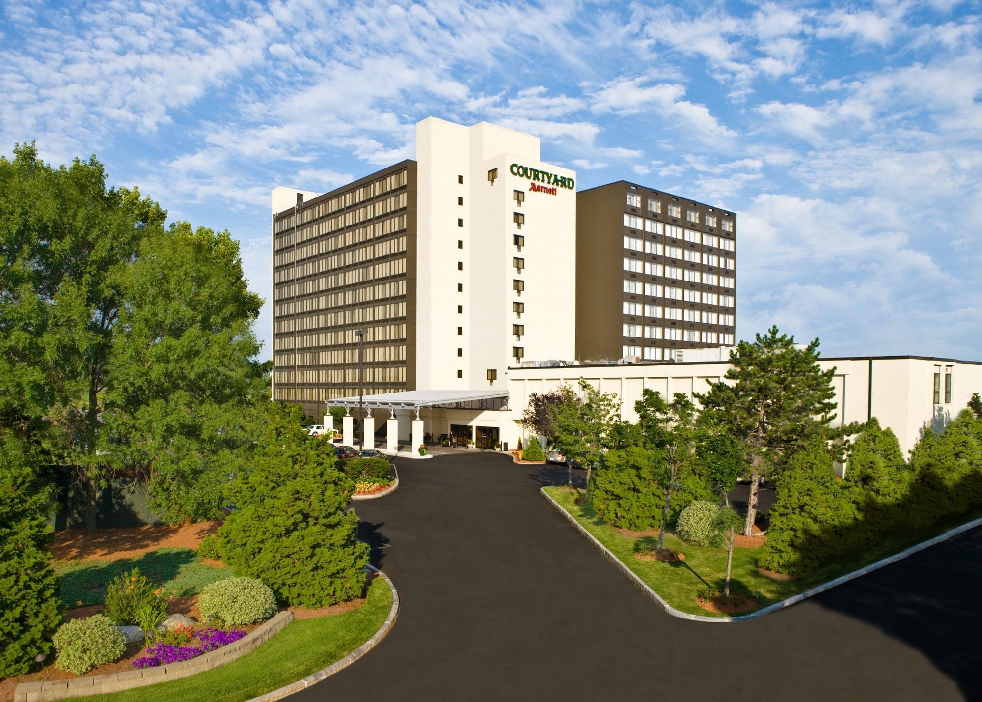 Courtyard By Marriott Boston Logan Airport Hotel Bagian luar foto