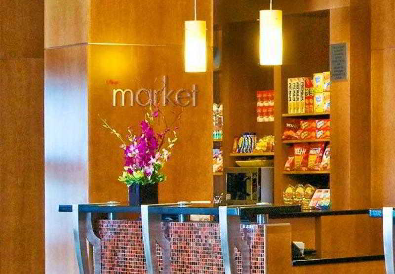 Courtyard By Marriott Boston Logan Airport Hotel Bagian luar foto