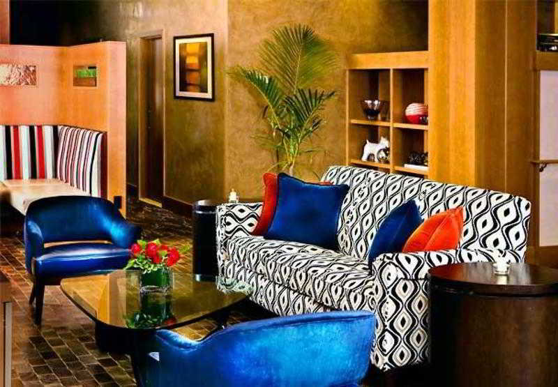 Courtyard By Marriott Boston Logan Airport Hotel Bagian luar foto